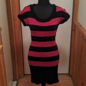 🌹Black and red striped sweater dress